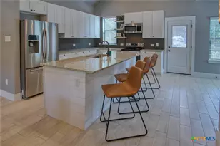 1112 Green Hill Dr, Canyon Lake, TX 78133 - Photo 7