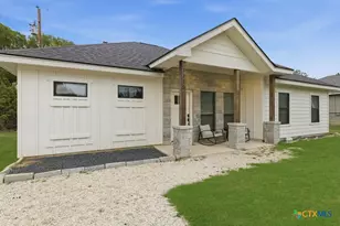 1112 Green Hill Dr, Canyon Lake, TX 78133 - Photo 3