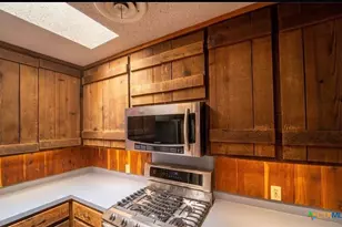 112 Stratford St, Victoria, TX 77905 - Photo 7