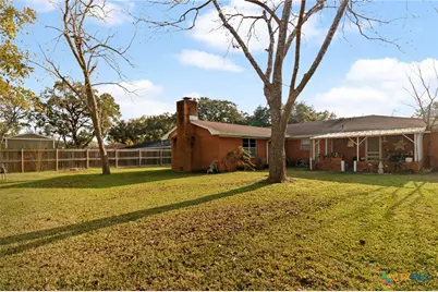 507 Suzanne Street, Edna, TX 77957 - Photo 23
