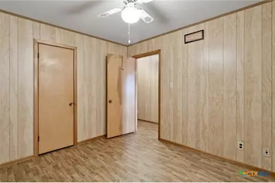 507 Suzanne Street, Edna, TX 77957 - Photo 15