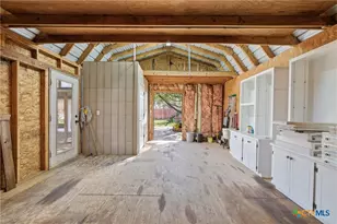 8713 Kansas Ave, Temple, TX 76502 - Photo 43