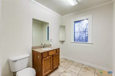 819 S 5th Street, Temple, TX 76504 - Photo 33