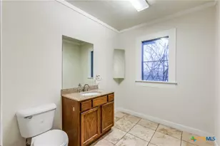 819 S 5th St, Temple, TX 76504 - Photo 33