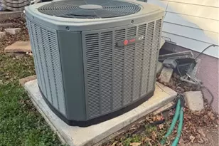 209 Rose St, Yoakum, TX 77995 - Photo 13