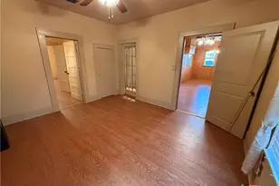 209 Rose St, Yoakum, TX 77995 - Photo 11