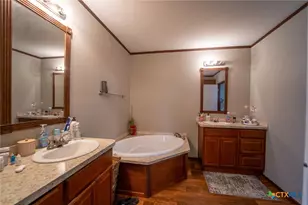 205 Berkshire Dr, Victoria, TX 77905 - Photo 13