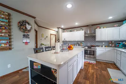 205 Berkshire Drive, Victoria, TX 77905 - Photo 7