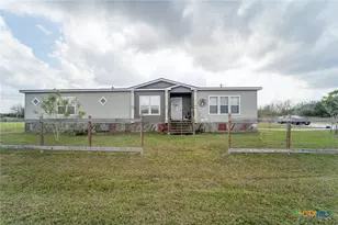 205 Berkshire Dr, Victoria, TX 77905 - Photo 1