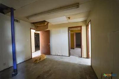 2004 E North Street, Victoria, TX 77901 - Photo 9