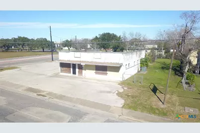 2004 E North Street, Victoria, TX 77901 - Photo 1