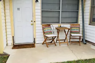 904 Bismark St, Seguin, TX 78155 - Photo 11