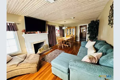 904 Bismark Street, Seguin, TX 78155 - Photo 13