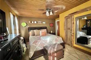 904 Bismark St, Seguin, TX 78155 - Photo 23