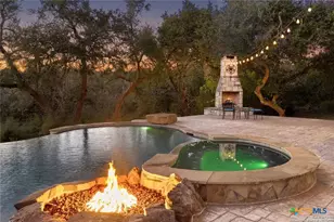 1041 Homestead Ridge, New Braunfels, TX 78132 - Photo 3