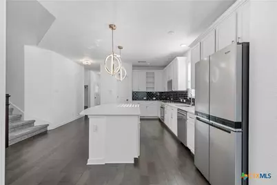 619 Hidden View Street, New Braunfels, TX 78130 - Photo 3