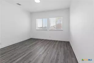 619 Hidden View St, New Braunfels, TX 78130 - Photo 27