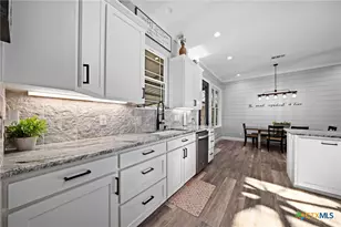 523 River Park Rd, McGregor, TX 76657 - Photo 13