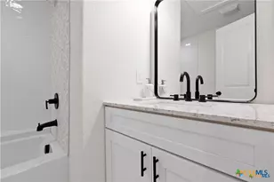 456 Magazine Ave, New Braunfels, TX 78130 - Photo 13