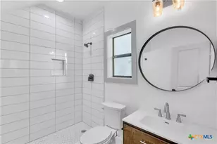 810 Iowa St, San Antonio, TX 78203 - Photo 23