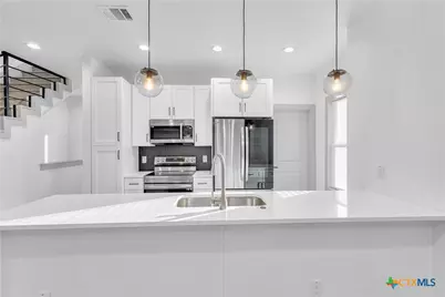 810 Iowa Street #1, San Antonio, TX 78203 - Photo 7