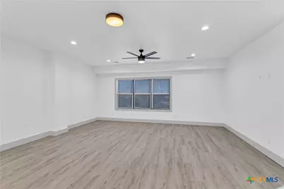 810 Iowa Street #1, San Antonio, TX 78203 - Photo 3