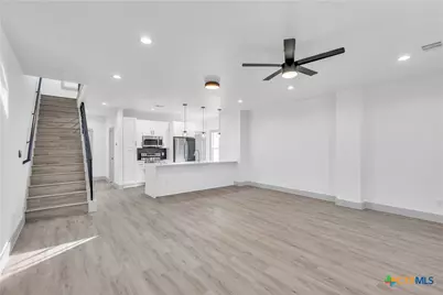 810 Iowa Street #1, San Antonio, TX 78203 - Photo 5