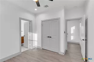 810 Iowa St, San Antonio, TX 78203 - Photo 13