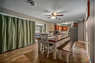 535 Travis Street, Port Lavaca, TX 77979 - Photo 7