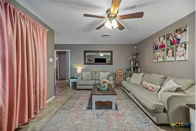 535 Travis Street, Port Lavaca, TX 77979 - Photo 5