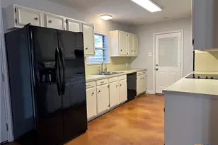 1313 Fieldcrest, New Braunfels, TX 78130 - Photo 9