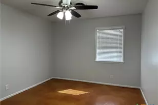 1313 Fieldcrest, New Braunfels, TX 78130 - Photo 15