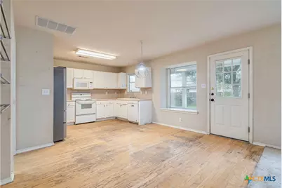 2677 Dove Crossing Drive, New Braunfels, TX 78130 - Photo 7