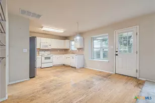 2677 Dove Crossing Dr, New Braunfels, TX 78130 - Photo 7