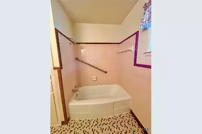 113 E Young Avenue, Temple, TX 76501 - Photo 21