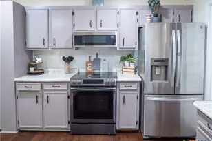 3303 Flamingo Dr, Victoria, TX 77901 - Photo 3