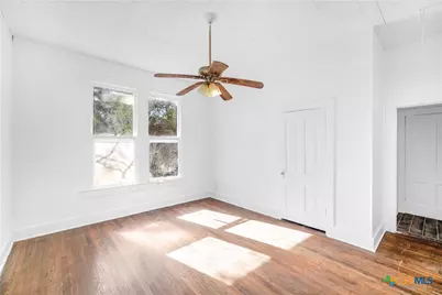 403 W Juan Linn Street, Victoria, TX 77901 - Photo 19