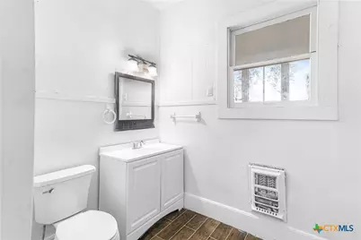 403 W Juan Linn Street, Victoria, TX 77901 - Photo 25