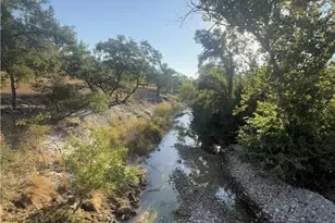 1218 E Creekview Dr, Salado, TX 76571 - Photo 1