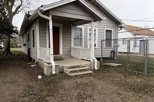 311 W Clayton St, Cuero, TX 77954 - Photo 23