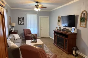 311 W Clayton St, Cuero, TX 77954 - Photo 7