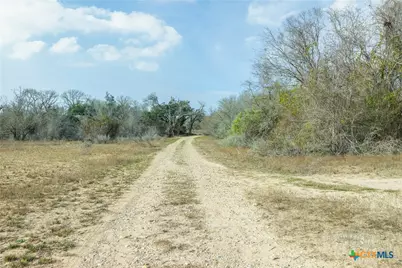 1144 Treetop Lane, Luling, TX 78648 - Photo 29