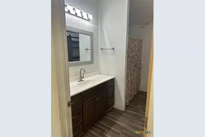 810 S Cameron Street, Victoria, TX 77901 - Photo 9