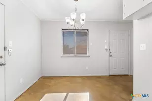 222 Redbud Ln, New Braunfels, TX 78130 - Photo 9