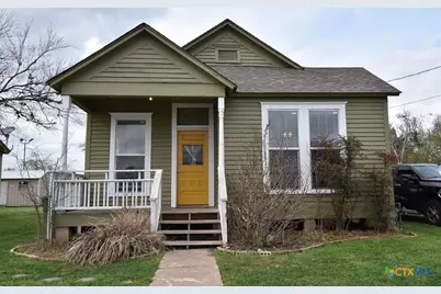 109 E Bailey Street, Cuero, TX 77954 - Photo 1