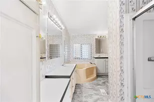 900 Co Rd 304, Bertram, TX 78605 - Photo 35