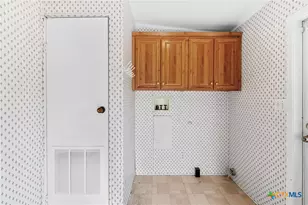 900 Co Rd 304, Bertram, TX 78605 - Photo 27