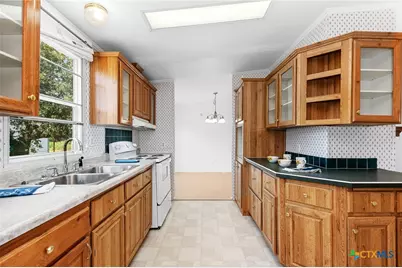 900 County Road 304, Bertram, TX 78605 - Photo 25