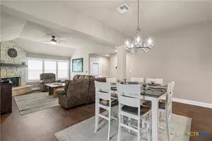 916 Cumberland St, McGregor, TX 76657 - Photo 15