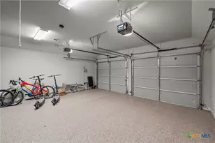 916 Cumberland St, McGregor, TX 76657 - Photo 35